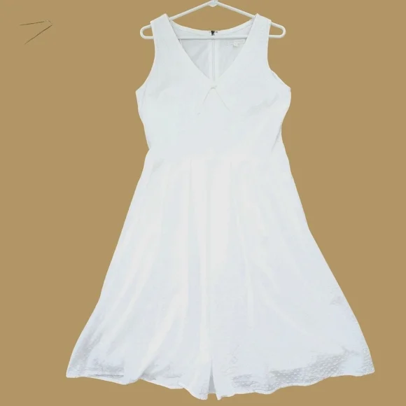 New Sandra Darren White Swiss Dot Fit and Flare - Picture 3 of 9